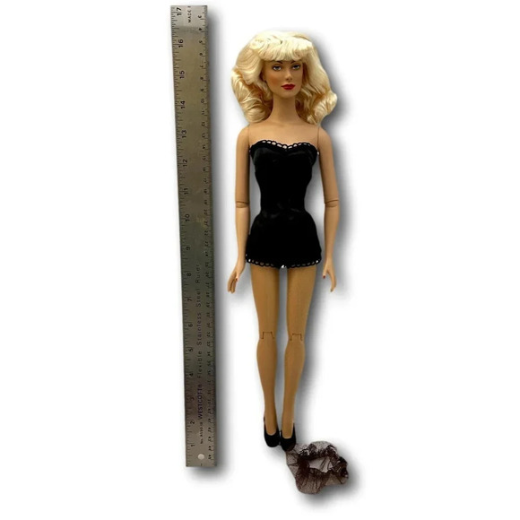 Brenda Starr Fashion Doll Reporter 16 inch Blonde Black Corset Box Effanbee 2004 - Picture 16 of 16